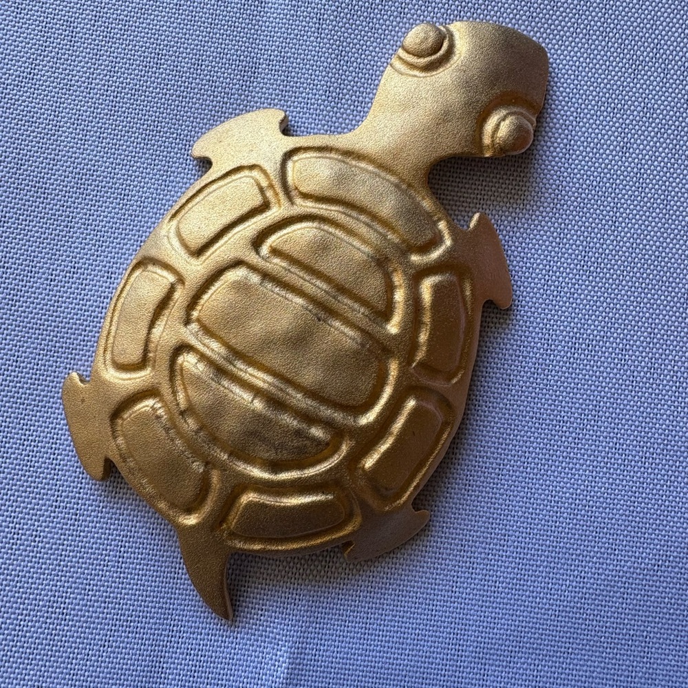Gold Sea Turtle Brooch